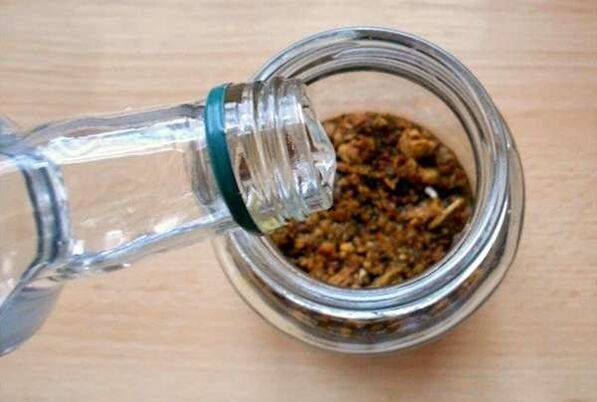 Preparation of healing infusions on propolis for potency